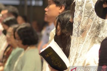 Ibadah Misa malam Natal di Bandar Lampung