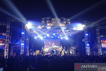 PAN libatkan UMKM saat gelar "Pesta Anak Nongkrong" di Surabaya