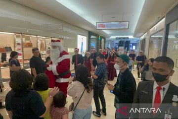 Plaza Indonesia hadirkan "Santa dan Choir" untuk meriahkan Natal
