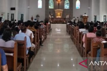 Solidaritas Palestina, Gereja Regina Belitung tiadakan pohon Natal