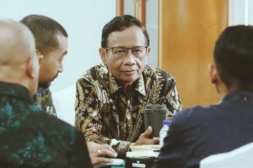 Mahfud minta masyarakat tidak tertipu jargon-jargon selama pemilu