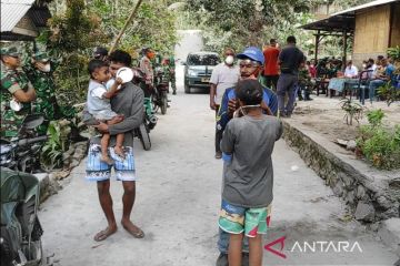 BPBD Flores Timur imbau warga tetap waspada bencana erupsi gunung api