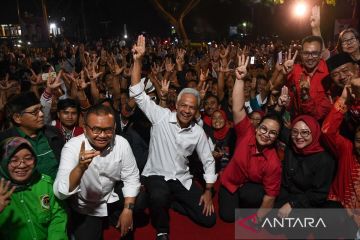 Ganjar bertemu relawan di Sragen