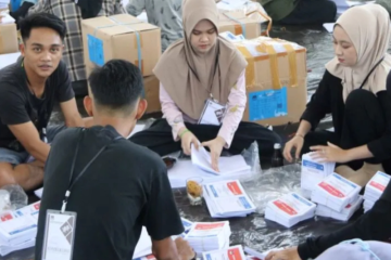 KPU HSS temukan 900 surat suara rusak