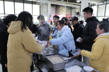 Universitas di China gelar pesta makan gratis dengan 2,5 ton ikan