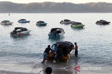 Taksi air penghubung antarpulau di Talaud