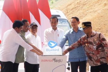 Presiden Jokowi luncurkan kendaraan listrik pertama yang hadir di IKN