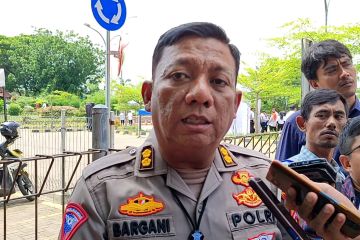 Truk dilarang melintas di tol Tangerang-Merak saat Natal & Tahun Baru