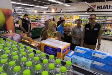 Disperindag Jabar tarik edar produk tidak sesuai syarat di Bandung