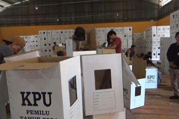 KPU Ngawi atur dan sortir kotak Pemilu 2024