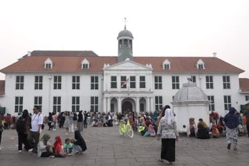 Turis domestik hingga asing pilih Kota Tua saat libur Natal