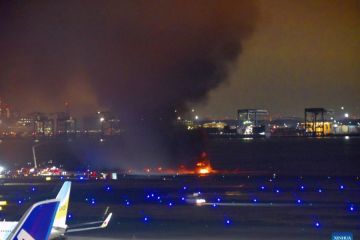 Pesawat JAL terbakar, KBRI Tokyo telusuri kemungkinan adanya penumpang WNI