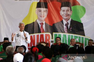 Konsolidasi di Blora, Ganjar serukan bergerak temui masyarakat