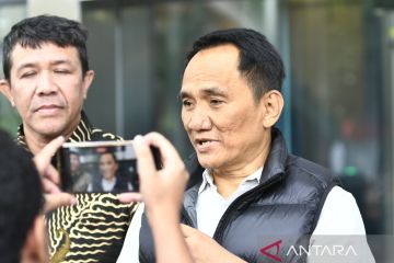 KPK hadirkan Andi Arif sebagai saksi sidang korupsi Perumda