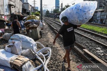 Menjaga keberlanjutan pengurangan kemiskinan di Indonesia