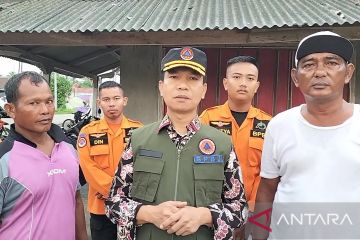 10 rumah rusak diterjang angin puting beliung di Kalianda Lampung