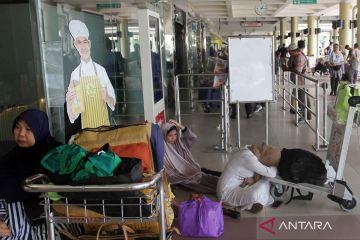 Bandara Minangkabau terdampak erupsi Gunung Marapi