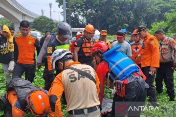 Tim SAR gabungan temukan jasad warga yang tenggelam di Kali Cipinang
