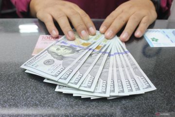 Rupiah diperkirakan bergerak datar jelang rilis data inflasi AS