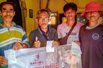 Relawan Bagama Jawa Barat beri bantuan kepada korban gempa Sumedang