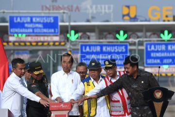 Presiden Jokowi meresmikan tol Pamulang-Cinere-Raya Bogor
