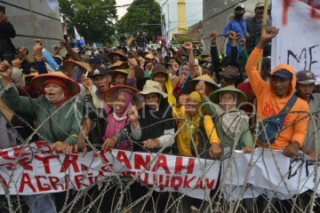 Unjuk rasa petani di Lampung
