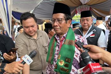 Mahfud harap salam tiga jari Ma'ruf Amin sebagai bentuk dukungan