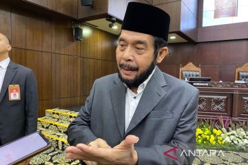 Anwar Usman respons soal disebut hakim konstitusi paling sering bolos