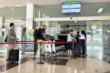 Bandara Abd Saleh Malang kembali beroperasi pascaterdambak abu Semeru