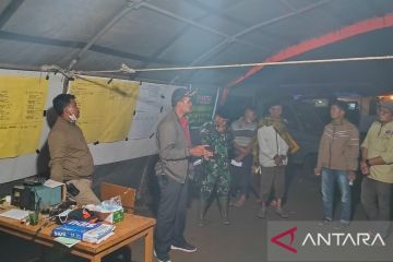 Tim gabungan evakuasi warga disabilitas di radius 4,5 kilometer Marapi