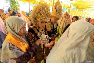 Keunikan busana pengantin adat Aceh