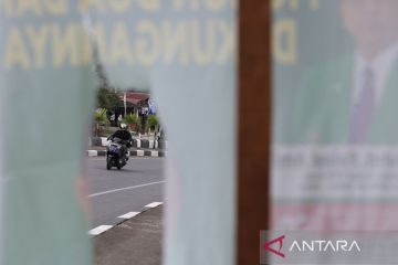 FOTO - Perusakan APK Pemilu 2024