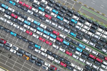 Dermaga Shanghai catat rekor ekspor kendaraan pada 2023