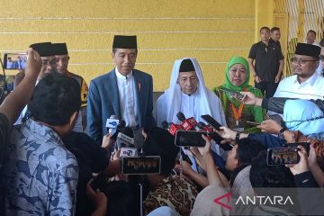 Jokowi bantah kabar sebagian menteri akan mundur