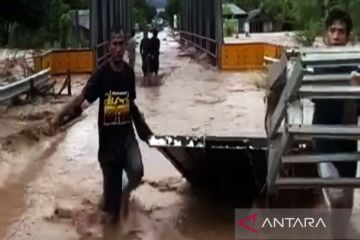 Korban banjir di Tojo Una-una Sulawesi Tengah butuh logistik