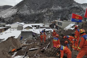 Dua orang ditemukan tewas dalam tanah longsor di China