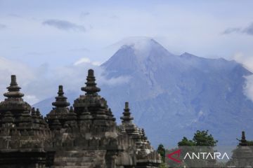 Mewaspadai suplai magma Gunung Merapi yang memicu awan panas