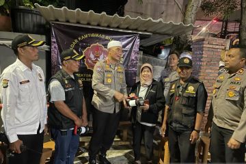 General Elections - Police urge Jakartans to step up community patrols
