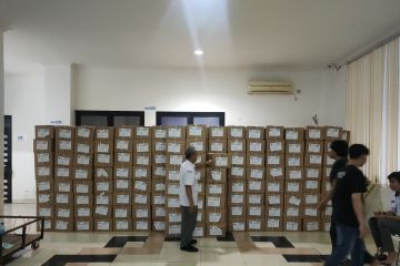 KPU Jakbar hampir selesaikan kelengkapan logistik pemilu di kecamatan