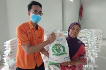 53.876 warga Kudus terima bantuan beras 10 kg