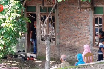 Densus 88 geledah rumah terduga teroris di Sukoharjo