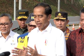 Disinggung Anies soal gaji TNI jarang naik, ini jawaban Jokowi