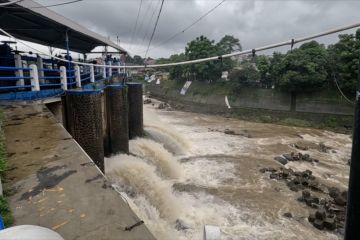 Hujan sejak pagi, Bendung Katulampa terpantau normal