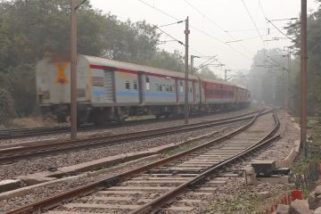 India gunakan 'fog pass' untuk perjalanan kereta api di tengah kabut