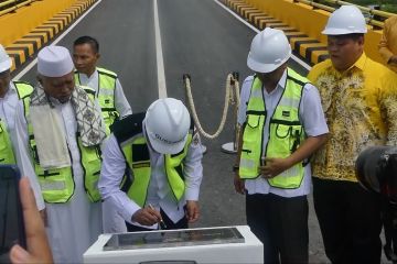 Jembatan H Sahbirin Noor penghubung Barito Kuala-Banjar diresmikan