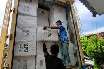 KPU Kota Cilegon mulai distribusikan logistik Pemilu