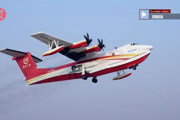 Pesawat amfibi AG600M China rampungkan penerbangan uji coba penting
