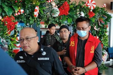 Kejati Sumsel jemput tersangka korupsi pajak Palembang di Bandara