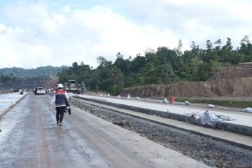 Tol Padang-Sicincin ditargetkan beroperasi Juli 2024