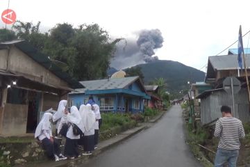 PVMBG ingatkan ancaman lontaran lava pijar Gunung Marapi